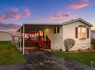 52 Partridge Ln, Beecher, IL 60401