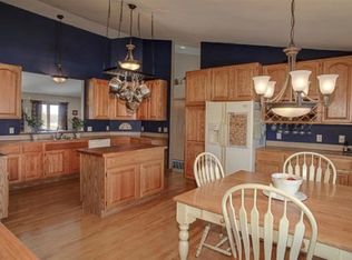 W287 Rolling Ln, Oconomowoc, WI 53066