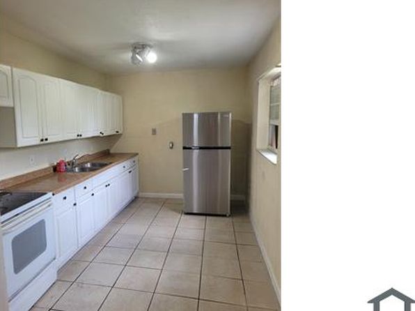 2981 NW 4th Ct #2
