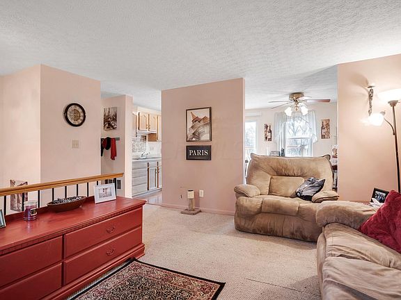 5th image of 2081 Jade St