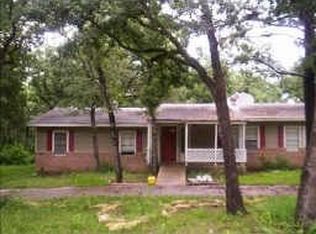 127 Travis Rd, Paige, TX 78659