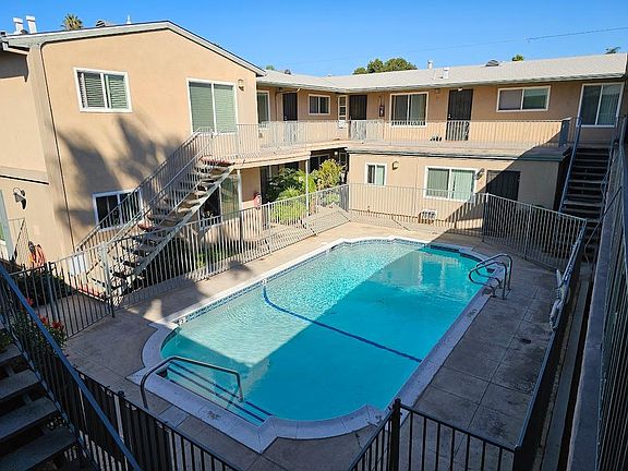 2nd image of 3051 Meade Ave APT 2