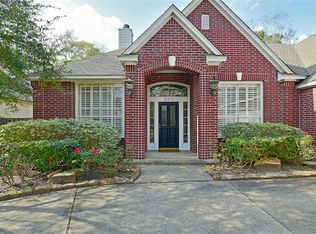 203 S Cochrans Green Cir, Spring, TX 77381