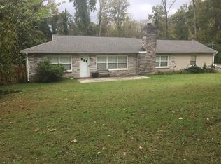 400 E Lake Forest Dr, Knoxville, TN 37920