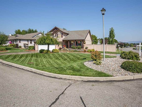 3rd image of 3025 S Bannen Ct
