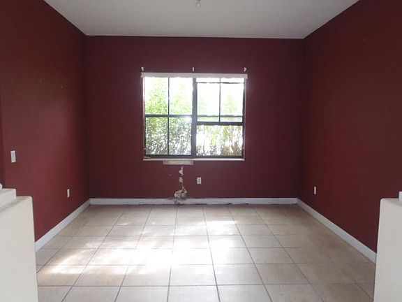 3rd image of 2315 SW 195th Ave