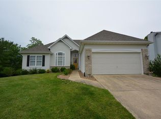 11 Bay Hill Dr, O'Fallon, MO 63366