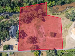 1185 S Riverbend Ave, Sanger, CA 93657