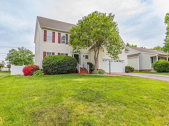 2nd image of 606 Green Garden Cir
