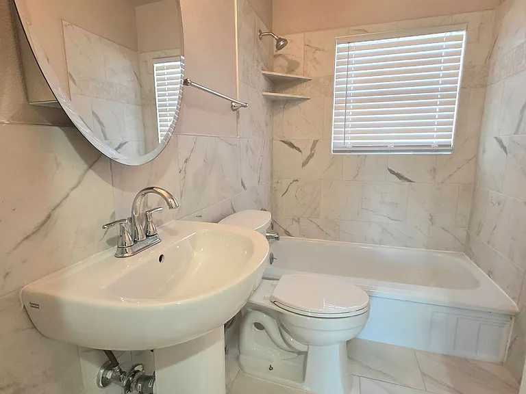 226 Antrim Dr — Photo 17