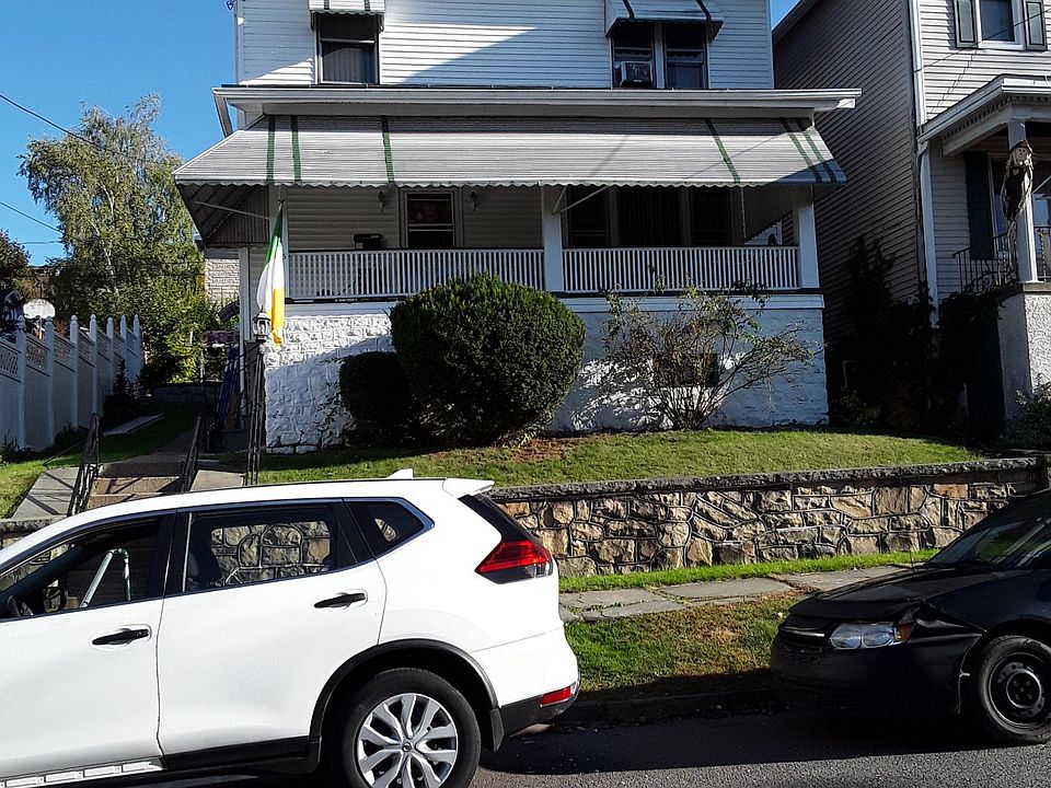 2nd image of 415 S Irving Ave