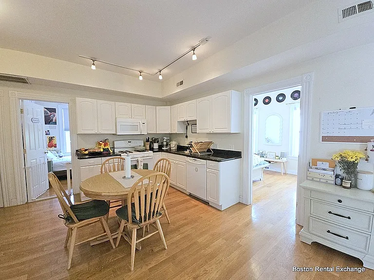 245 Walden St #2 — Photo 6