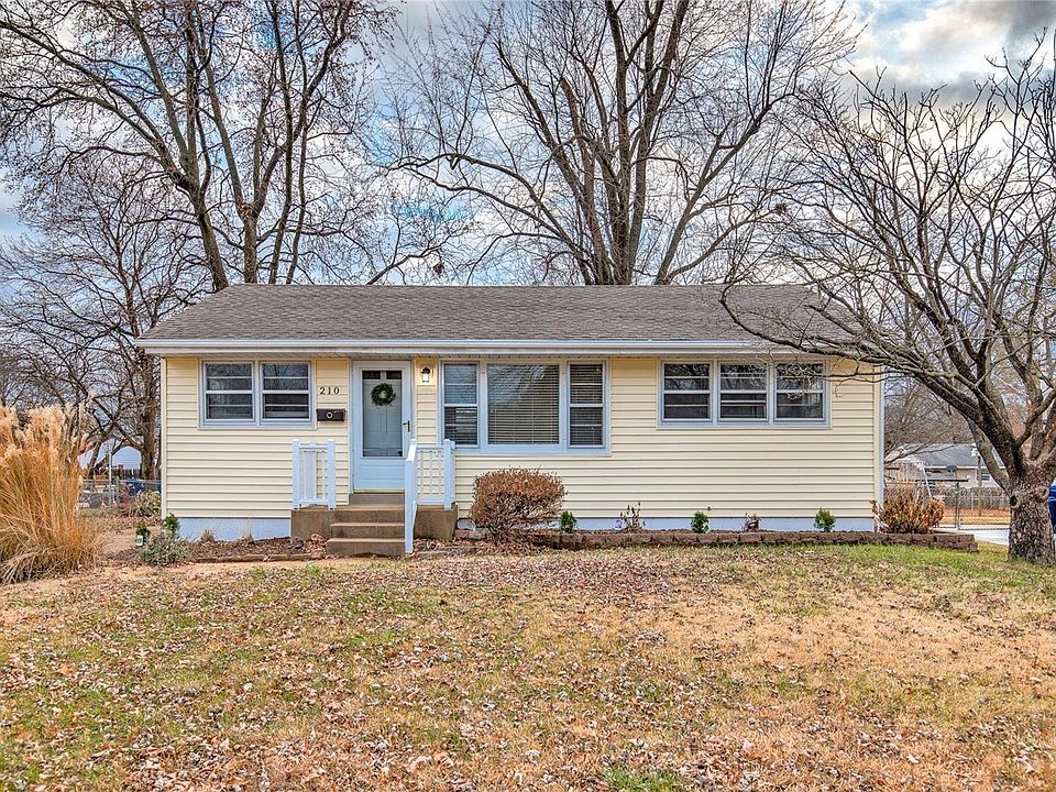 1st image of 210 Saint Baptista Ln