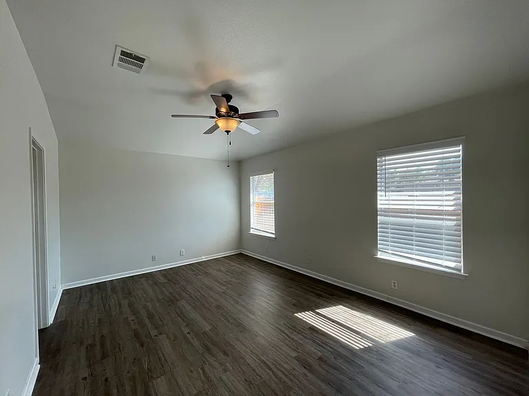 129 Crane Crest Dr — Photo 8