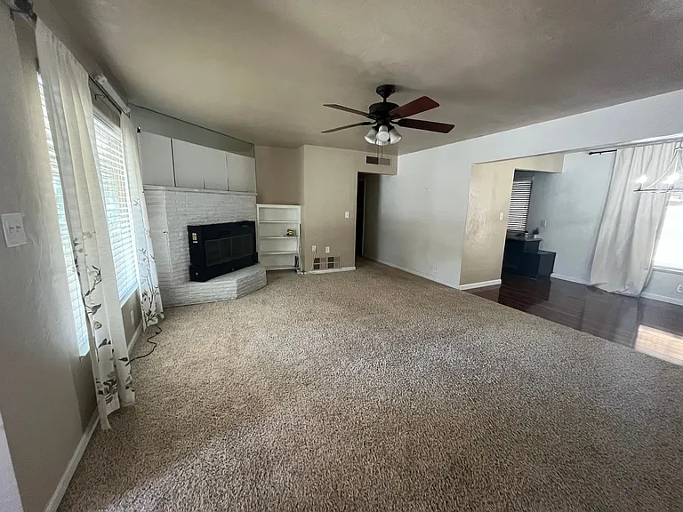 1406 W Howard Ave — Photo 3