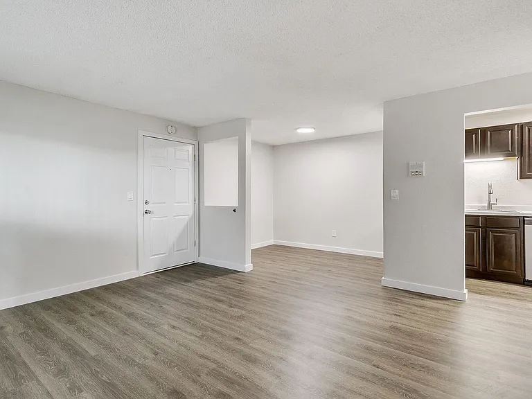 Westport Apartments — Photo 29