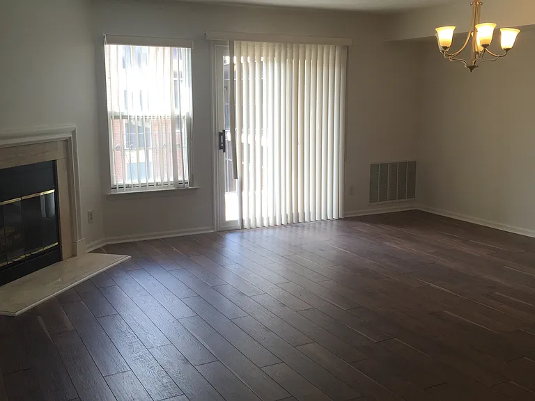 4021 Main St #4021 — Photo 3