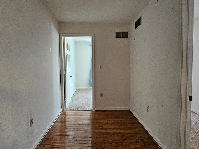 927 N 6th St #3 — Photo 11