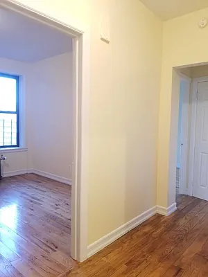 Rented by New York Residence | media 18