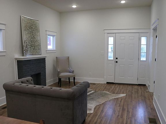 3rd image of 513 Rawlings St