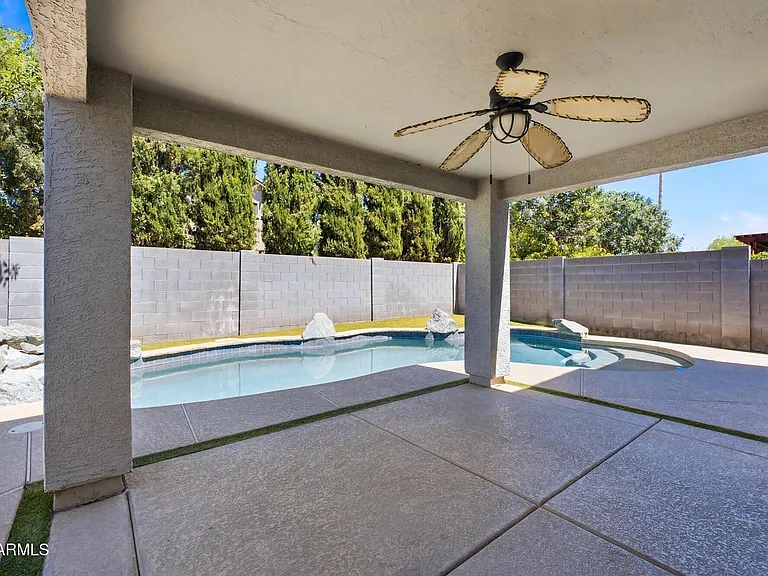 2655 S Sailors Way — Photo 28