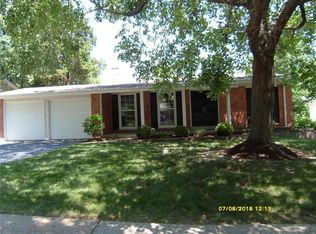 11857 Gold Leaf Dr, Saint Louis, MO 63146
