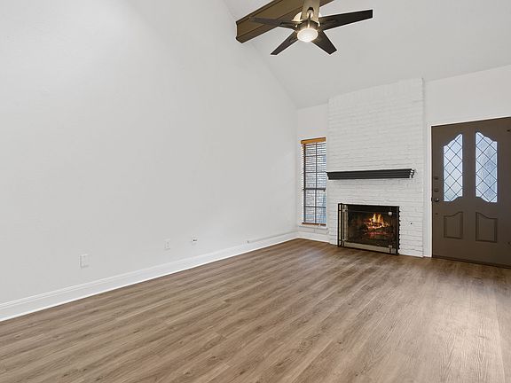 4th image of 10819 Crown Colony Dr #22A