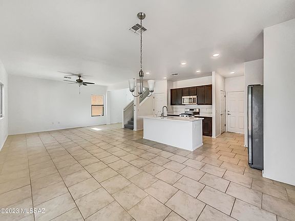 3rd image of 6537 Calle Diablo Dr