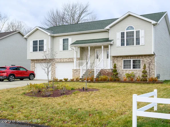 924 Katherine Dr #L37, Jessup, PA 18434