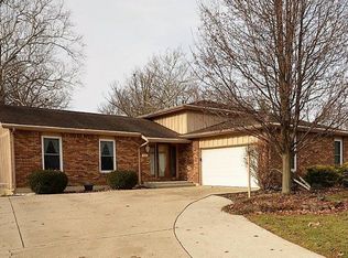 105 Valleyview Dr, Wapakoneta, OH 45895