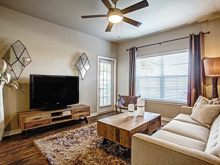 Stoneleigh Centerton Apartments — Photo 20