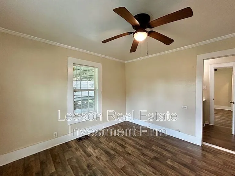 905 Rome St — Photo 5