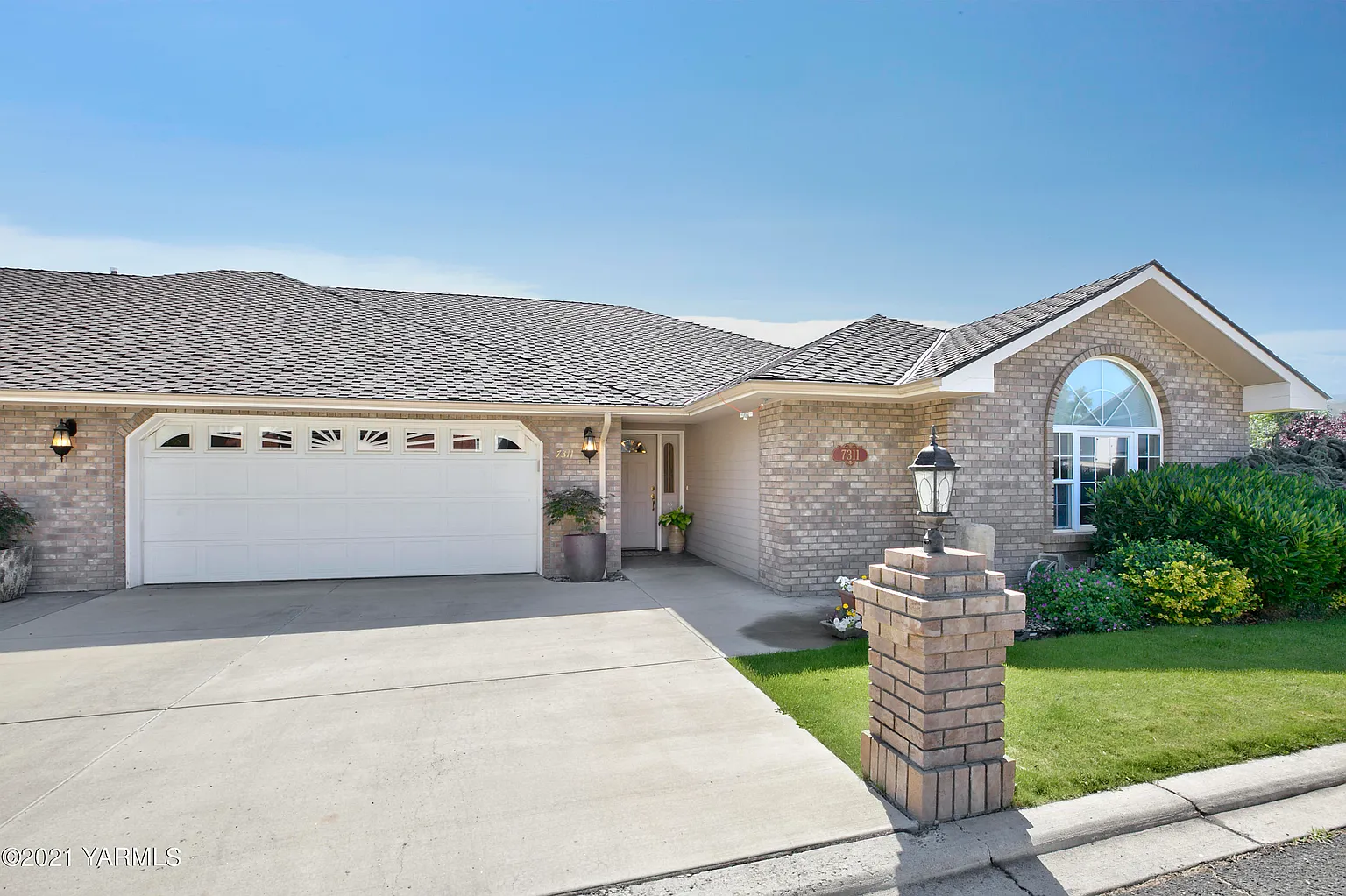 7311 Lincoln Estates Dr photo 1