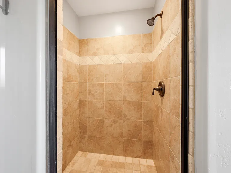 204 Brunos Ct — Photo 23