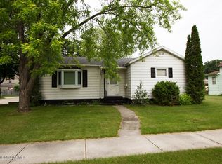 221 Markley Ave S, Thief River Falls, MN 56701