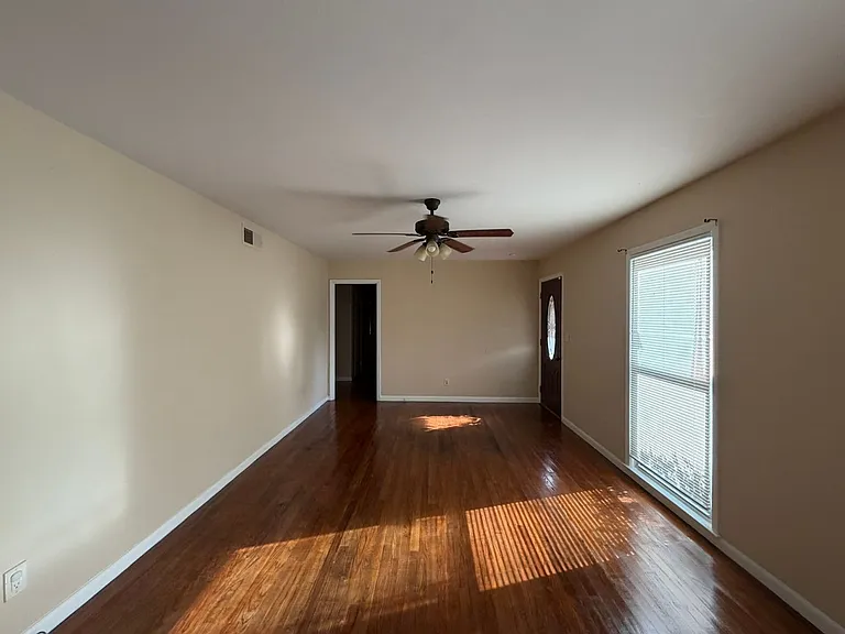 118 Sandy Way — Photo 10
