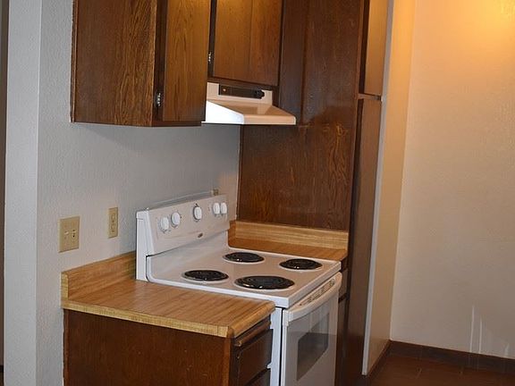3rd image of 402 Dave Brubeck Way APT 2