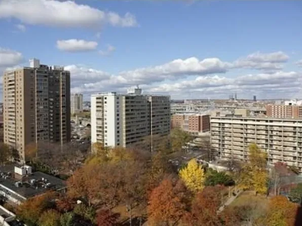 9 Hawthorne Pl APT 6O, Boston, MA 02114