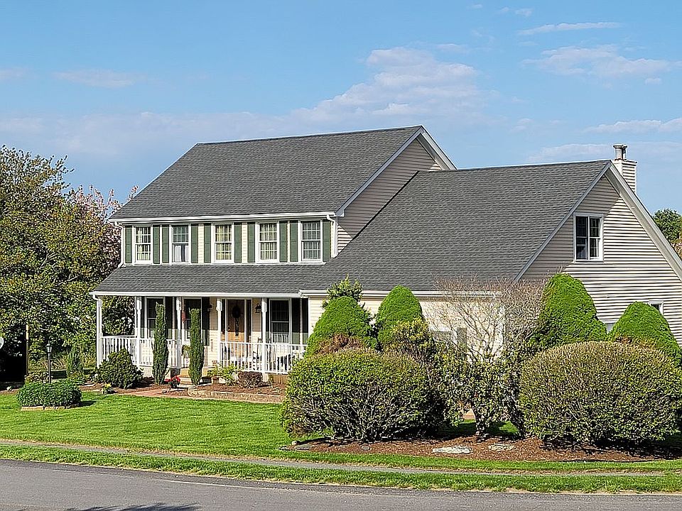 74 Gosset's Turn Dr,