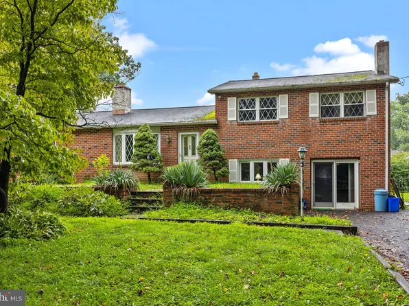 1941 Marshall Ave, Oakford, PA 19053