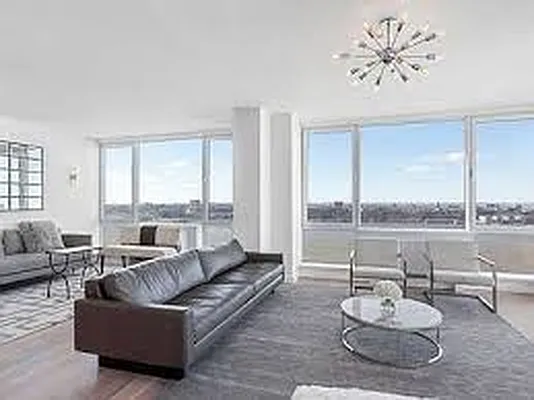 Rented by Higgins Realty Group LLC | media 4