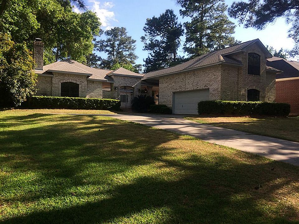 Front view of home