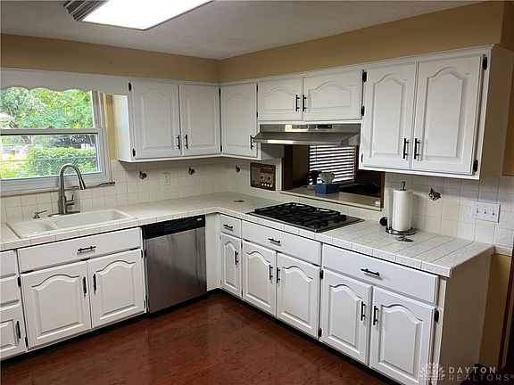 2nd image of 365 Grand Vista Dr