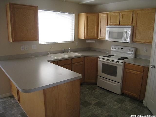 2nd image of 768 N 1725 W