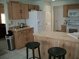 4th image of 8409 Granada Blvd
