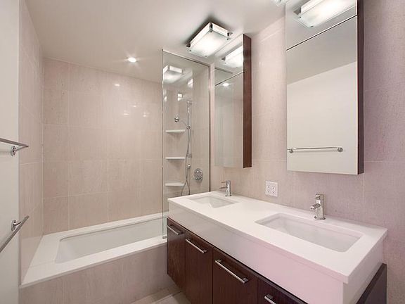 3rd image of 39-45 E 29th St APT 15B