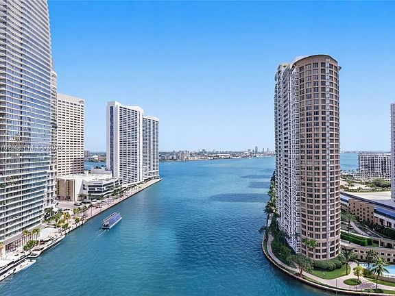 2nd image of 465 Brickell Ave APT 2002