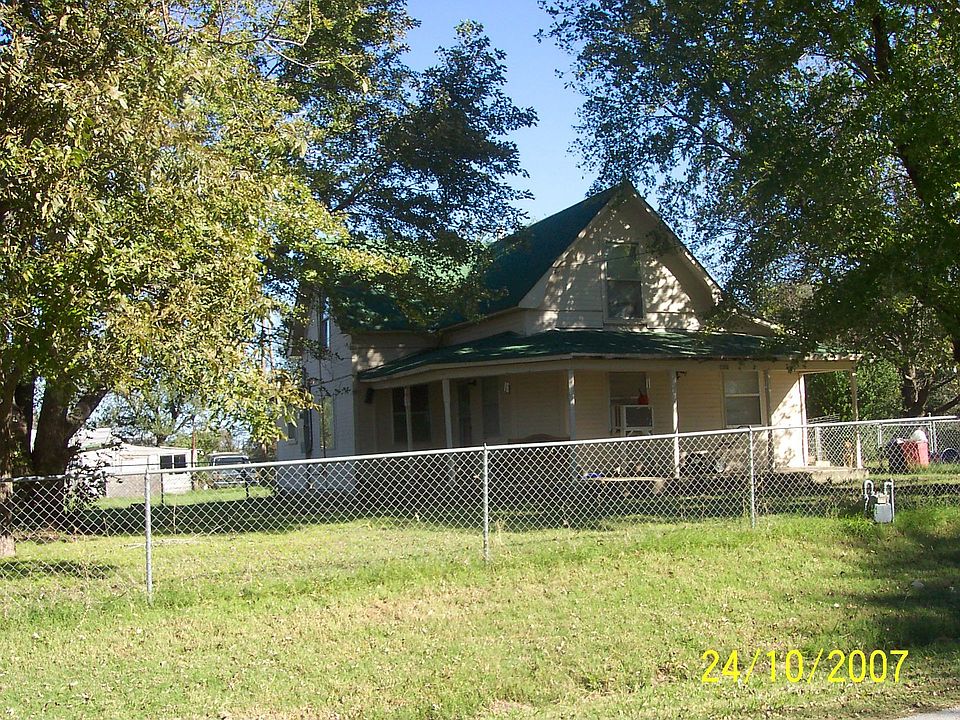 402 E Broadway St, Okemah, OK 74859 Zillow