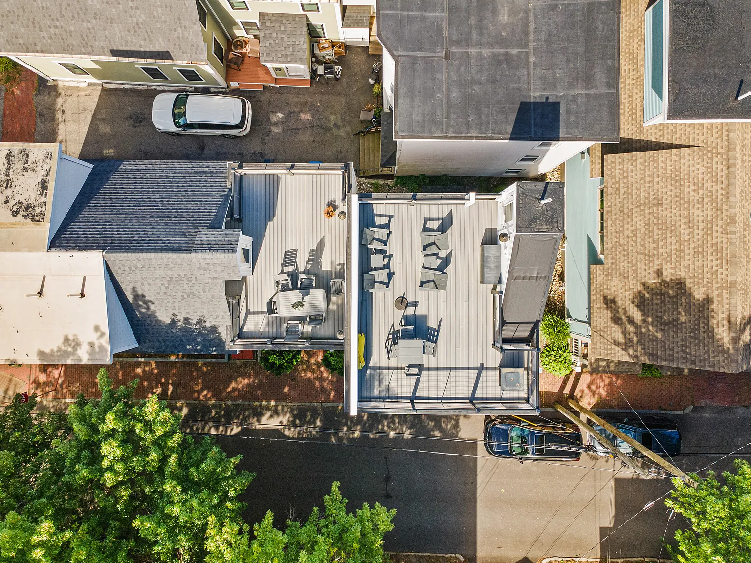 1 bed, 1.5 bath, 920 sqft, $5,800 — Photo 3