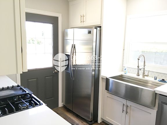 5th image of 3846 1st St